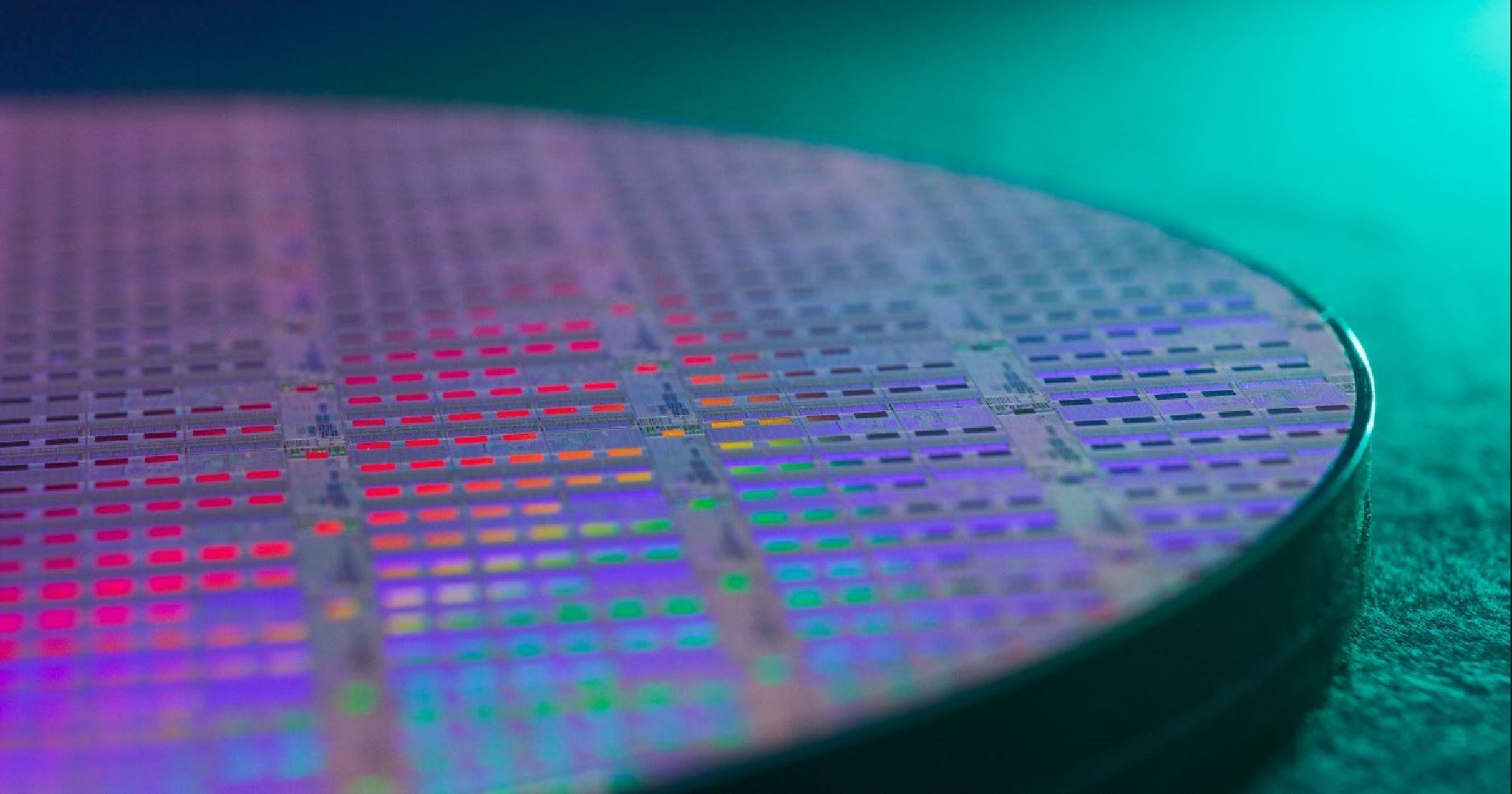 Leveraging Optical Chip-to-chip Connectivity to Unleash the Complete Potential of AI